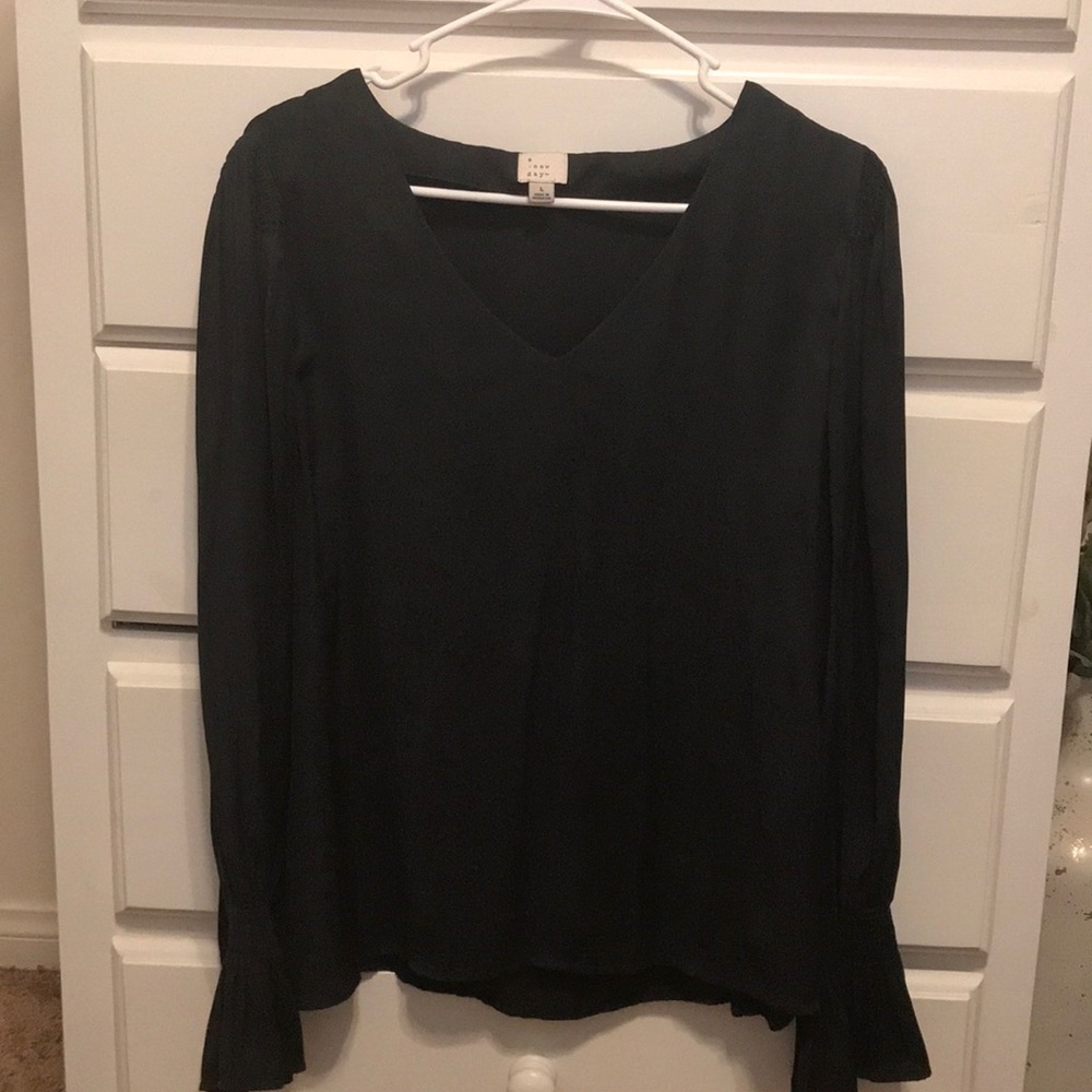 Super cute snake skin pattern top